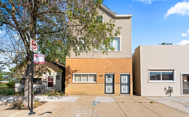 Pictures of Multifamily property located at 13513 S Baltimore Avenue, Chicago, IL 60633 for sales - image #1