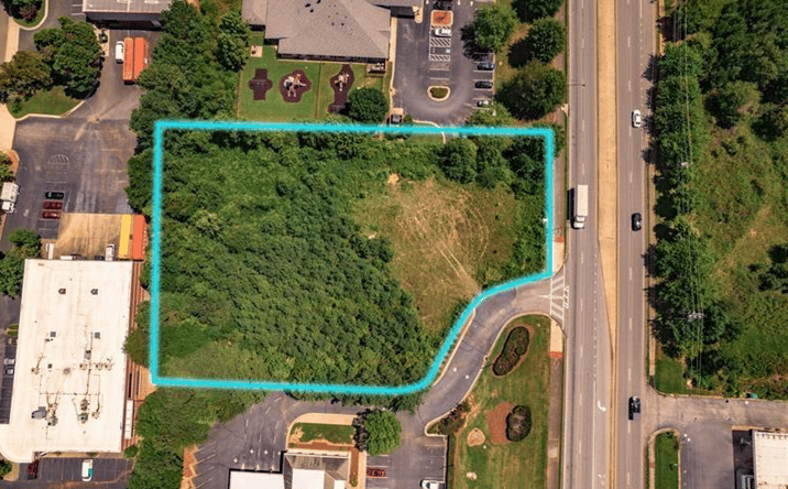 Pictures of Land property located at peachtree industrial, Peachtree Corners, GA 30092 for sales - image #1