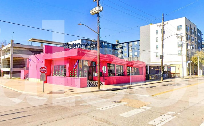 Pictures of Retail property located at 910 Currie Street, Fort Worth, TX 76107 for sales - image #1