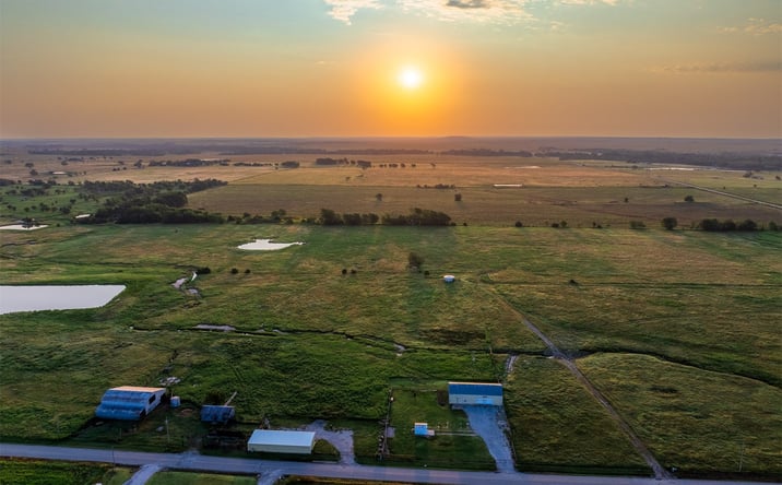 Pictures of Land property located at 8 N 3990 Road, Dewey, OK 74029 for sales - image #1