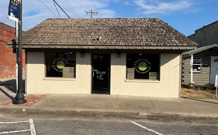 Pictures of Mixed Use property located at 112 S Thornton, Vian, OK 74962 for sales - image #1