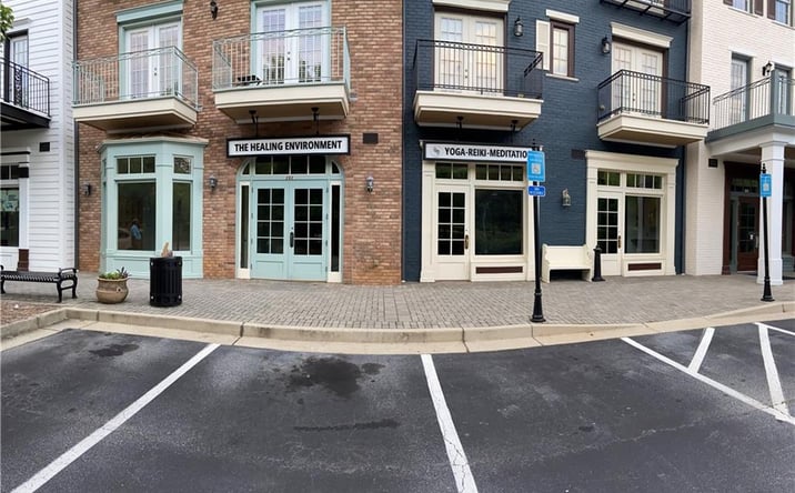 Pictures of Office property located at Parkway SE, Smyrna, GA 30080 for sales - image #1