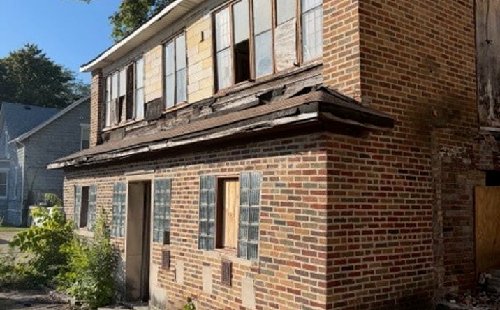Pictures of Multifamily property located at 1718 S 6th Avenue, Maywood, IL 60153 for sales - image #1