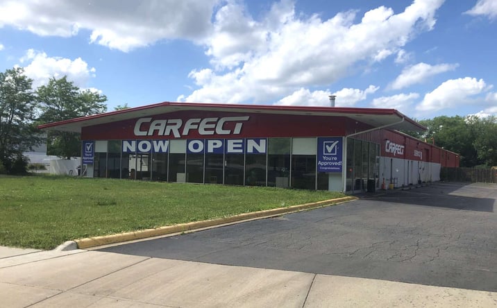 Pictures of Retail property located at 1542 E New York St, Aurora, IL 60505 for sales - image #1