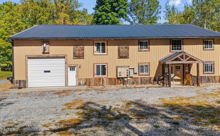 Pictures of Multifamily property located at 2353 TN-107, Unicoi, TN 37692 for sales - image #1