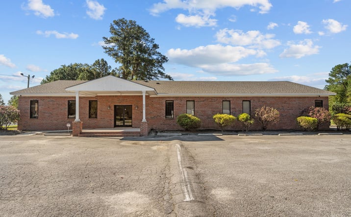 Pictures of Special Purpose property located at 441 Kinston Highway, Richlands, NC 28574 for sales - image #1