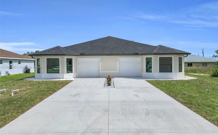 Pictures of Multifamily property located at 2508 Park Rd, Lehigh Acres, FL 33971 for sales - image #1