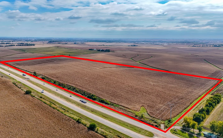 Pictures of Land property located at 10807 Lincoln Hwy, Cedar Rapids, IA 52404 for sales - image #1