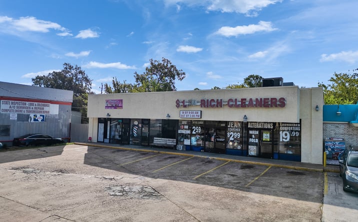 Pictures of Retail property located at 9543 Richmond Ave., Houston, TX 77063 for sales - image #1