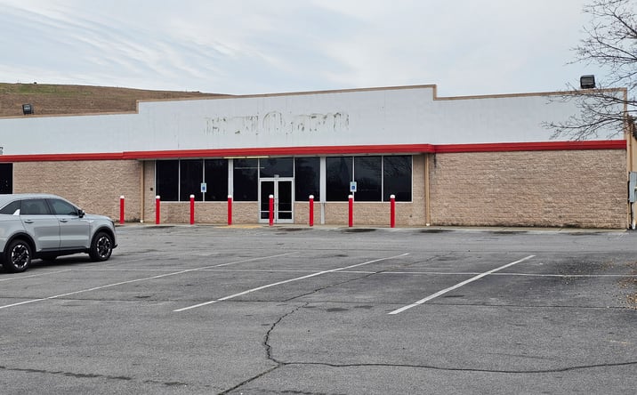 Pictures of Retail, Office property located at 417 S Broadway St, Johnson City, TN 37601 for sales - image #1