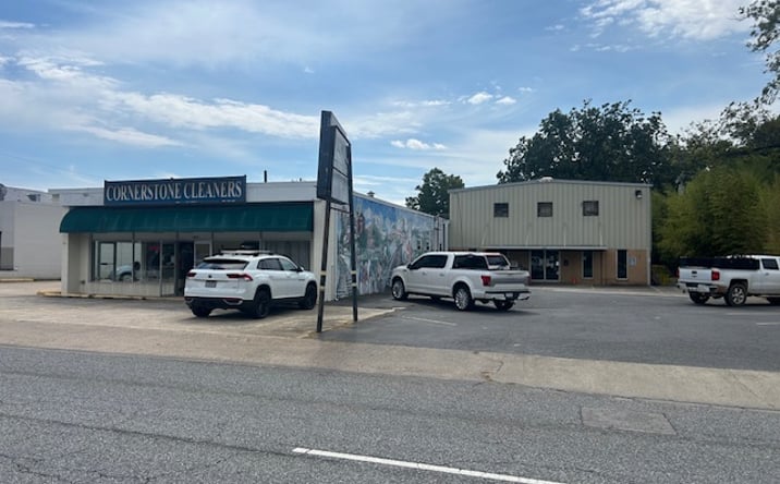 Pictures of Retail property located at 1013 & 1017 Oakland Ave, Rock Hill, SC 29732 for sales - image #1