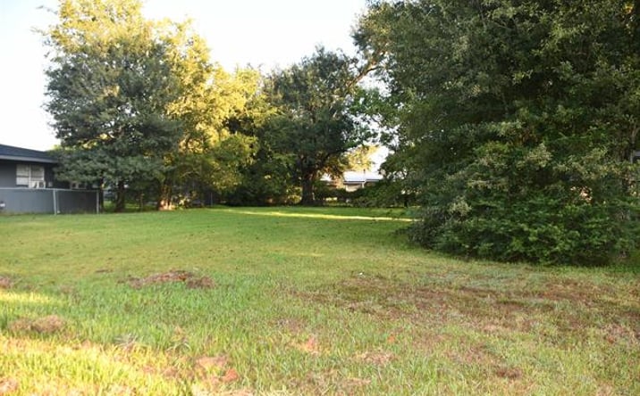 Pictures of Land property located at 1609 Meadow Dr, Lake Charles, LA 70607 for sales - image #1