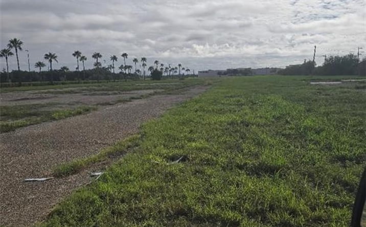 Pictures of Land property located at 3616 S US Highway Business 281 Street, Edinburg, TX 78539 for sales - image #1