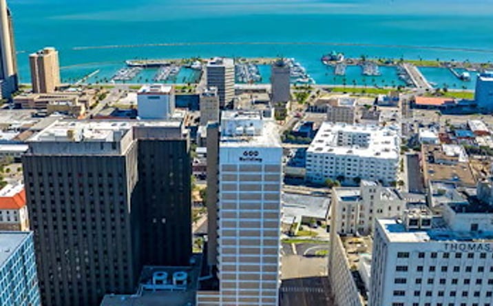 Pictures of Multifamily property located at 600 Leopard St, Corpus Christi, TX 78401 for sales - image #1
