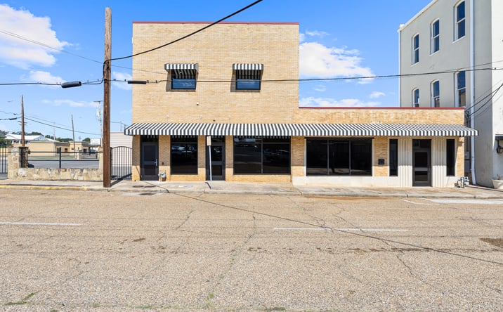 Pictures of Multifamily property located at 107 W Rusk St., Marshall, TX 75670 for sales - image #1