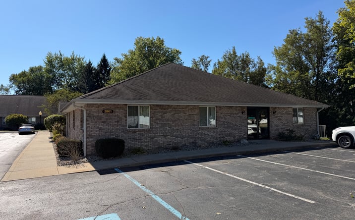 Pictures of Office property located at 2801 E Bristol St, Elkhart, IN 46514 for sales - image #1