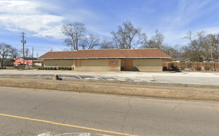 Pictures of Retail property located at 3520 Avenue E, Birmingham, AL 35218 for sales - image #1