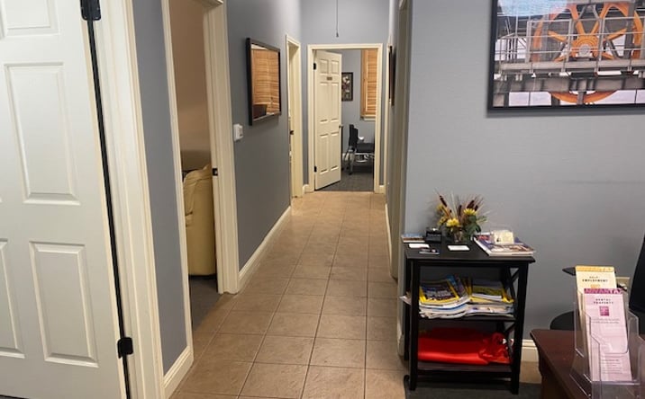 Pictures of Office property located at 13284 Pond Springs Rd, Austin, TX 78729 for sales - image #1
