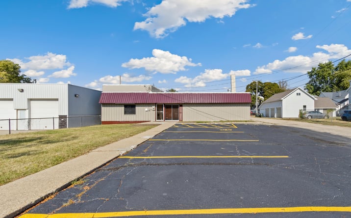Pictures of Mixed Use, Retail property located at 508 E 3rd Street, Sterling, IL 61081 for sales - image #1