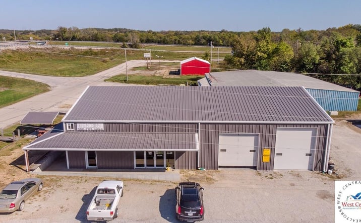 Pictures of Office, Retail property located at 1081 E Main, Warsaw, MO 65355 for sales - image #1