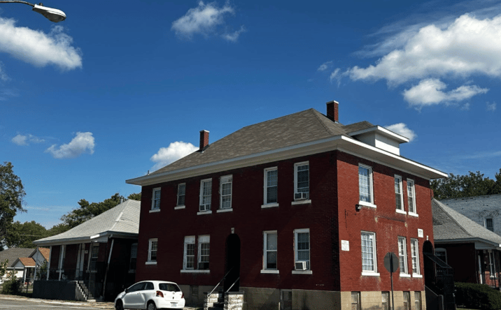Pictures of Multifamily property located at 421 W 3rd St, Joplin, MO 64801 for sales - image #1
