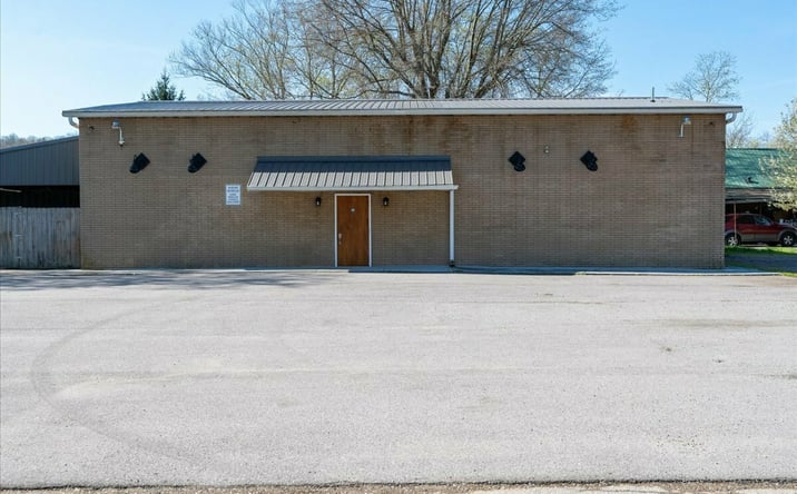 Pictures of Retail, Office property located at 115 Tracewell Ave, Parkersburg, WV 26101 for sales - image #1