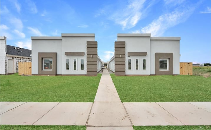Pictures of Multifamily property located at 1230 Valle Vista Street, Alamo, TX 78589 for sales - image #1