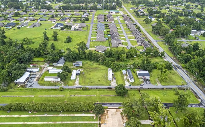 Pictures of Multifamily property located at 1480 Joe Miller Road, Lake Charles, LA 70611 for sales - image #1