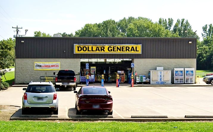Pictures of Retail property located at 4451 Pulaski Hwy, Lawrenceburg, TN 38464 for sales - image #1