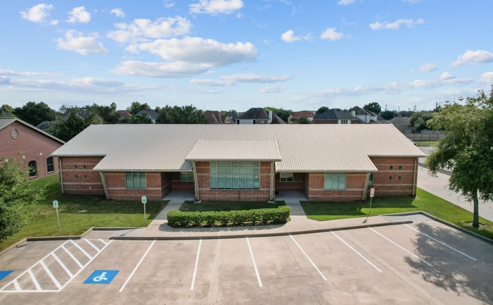 Pictures of Office property located at 2717 W Baker Rd, Baytown, TX 77521 for sales - image #1