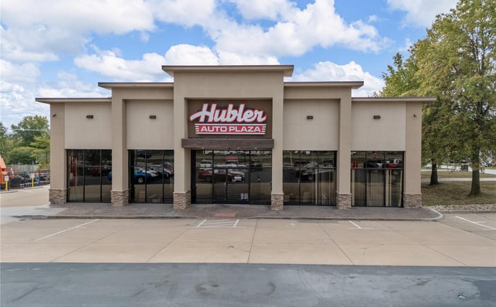 Pictures of Retail, Office, Industrial property located at 9084 Veterans Memorial Pkwy, O'Fallon, MO 63366 for sales - image #1