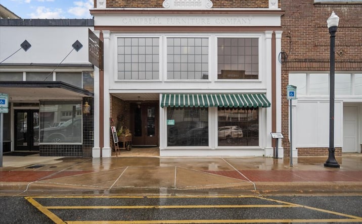 Pictures of Office, Retail property located at 117 E Lufkin Ave, Lufkin, TX 75901 for sales - image #1