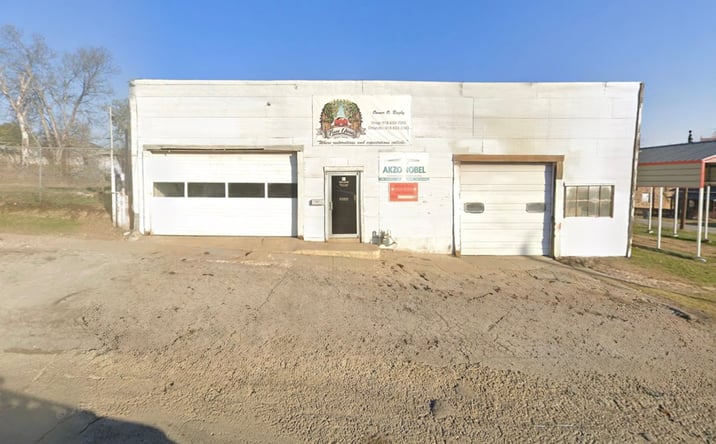 Pictures of Industrial, Retail property located at 208 W Trudgeon St, Henryetta, OK 74437 for sales - image #1