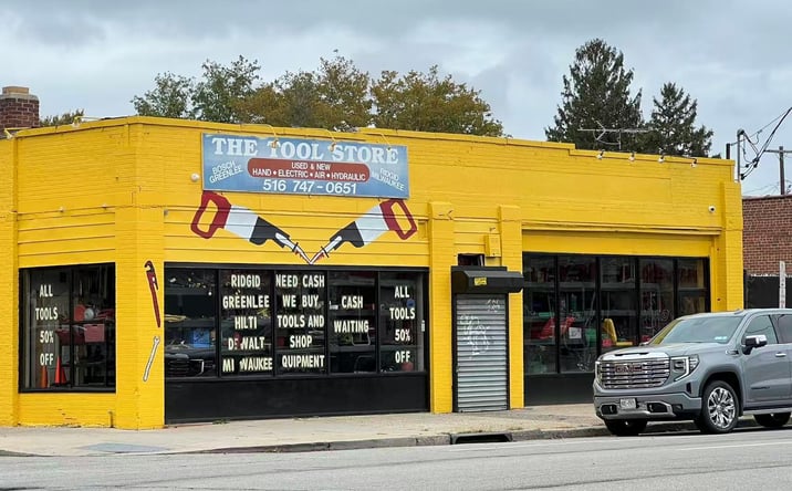 Pictures of Retail property located at 490 Jericho Turnpike, Hempstead, NY 11501 for sales - image #1