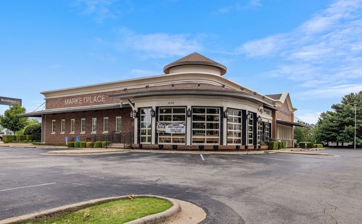 Pictures of Retail property located at 1636 S 48th St, Springdale, AR 72762 for sales - image #1