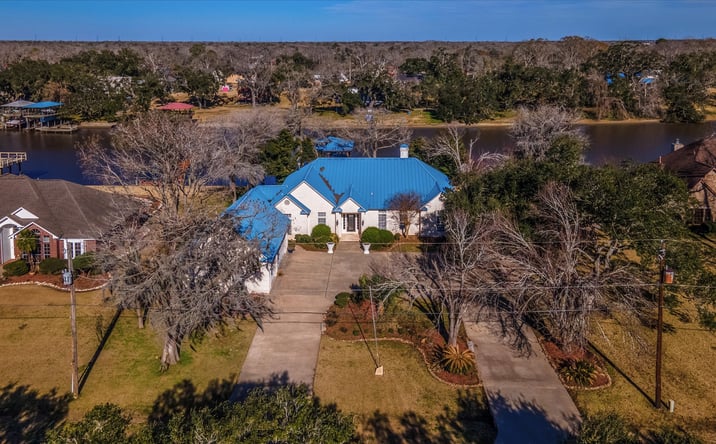 Pictures of Mixed Use property located at 220 County Road 461A, Brazoria, TX 77422 for sales - image #1