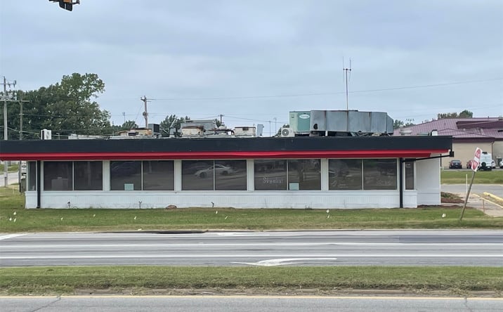 Pictures of Mixed Use, Office, Retail property located at 635 S 32nd Street, Muskogee, OK 74401 for sales - image #1