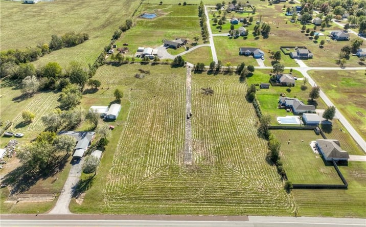 Pictures of Land property located at NE Village Lane, Pittsburg, KS 66762 for sales - image #1
