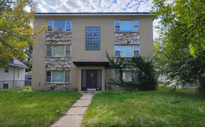 Pictures of Multifamily property located at 555 W 111th Street, Chicago, IL 60628 for sales - image #1
