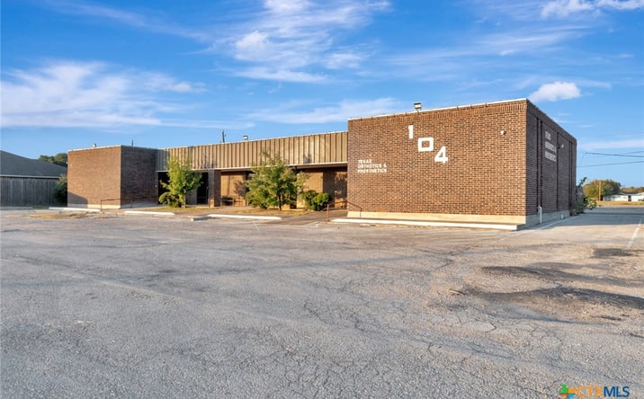 Pictures of Land property located at 104 Teakwood Drive, Victoria, TX 77901 for sales - image #1