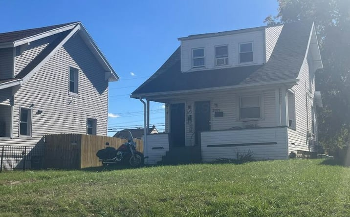 Pictures of Multifamily property located at 2009 Sullivant Avenue #2009, Columbus, OH 43223 for sales - image #1