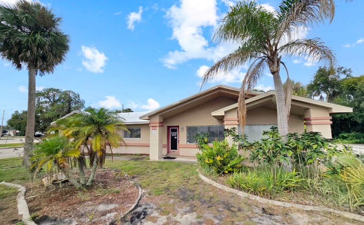 Pictures of Office property located at 600 N Eustis St, Eustis, FL 32726 for sales - image #1