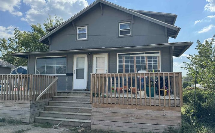 Pictures of Multifamily property located at 301 E Walsh St, Centerville, IA 52544 for sales - image #1