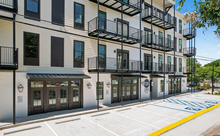 Pictures of Office, Retail property located at 124 Court St, Bay St. Louis, MS 39520 for sales - image #1