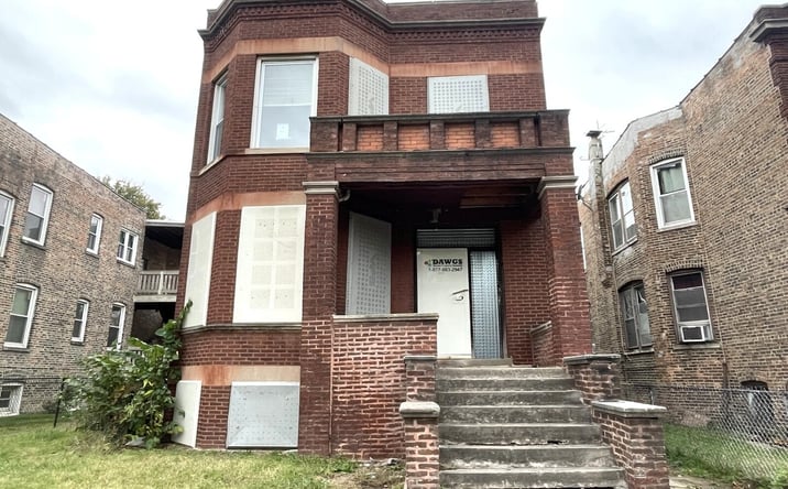 Pictures of Multifamily property located at 7352 S Lowe Avenue, Chicago, IL 60621 for sales - image #1