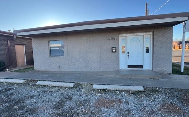 Pictures of Office property located at 4201 1/2 42nd St, Snyder, TX 79549 for sales - image #1