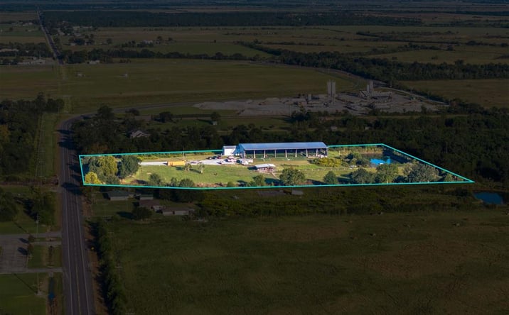 Pictures of Mixed Use property located at 899 W Lincoln Road, Lake Charles, LA 70605 for sales - image #1