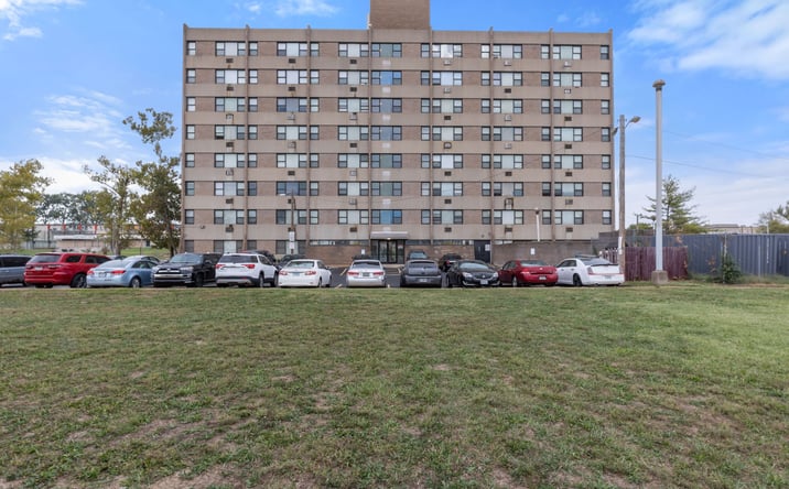 Pictures of Multifamily property located at 1610 Kingshighway Blvd, St. Louis, MO 63113 for sales - image #1