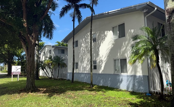 Pictures of Multifamily property located at 1511 NE 8th Street, Homestead, FL 33033 for sales - image #1