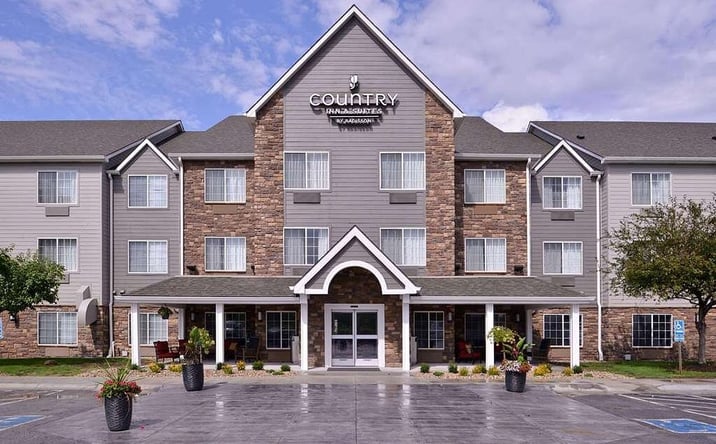 Pictures of Hospitality property located at 2210 Abbott Dr, Carter Lake, IA 51510 for sales - image #1